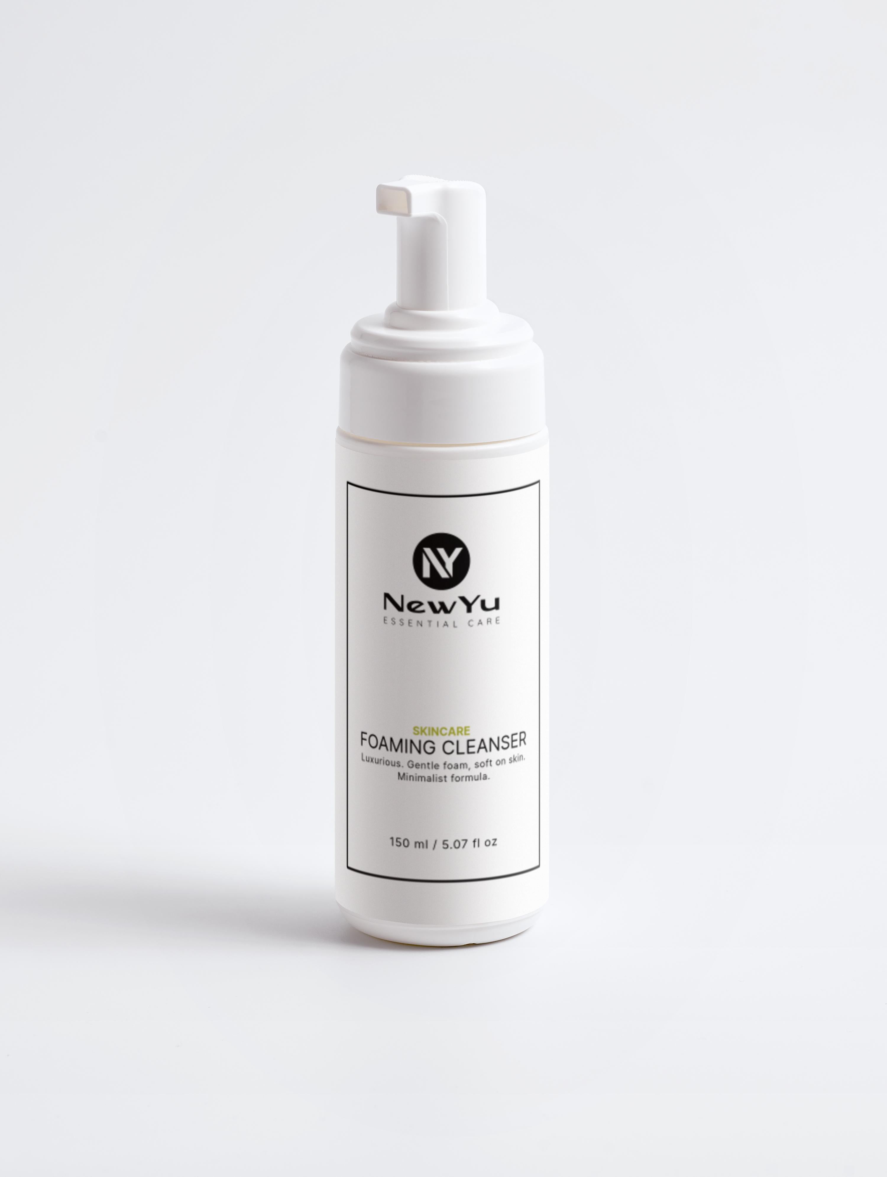 Gentle Foaming Cleanser – Milder Reinigungsschaum für eine frische, weiche Haut | NewYu